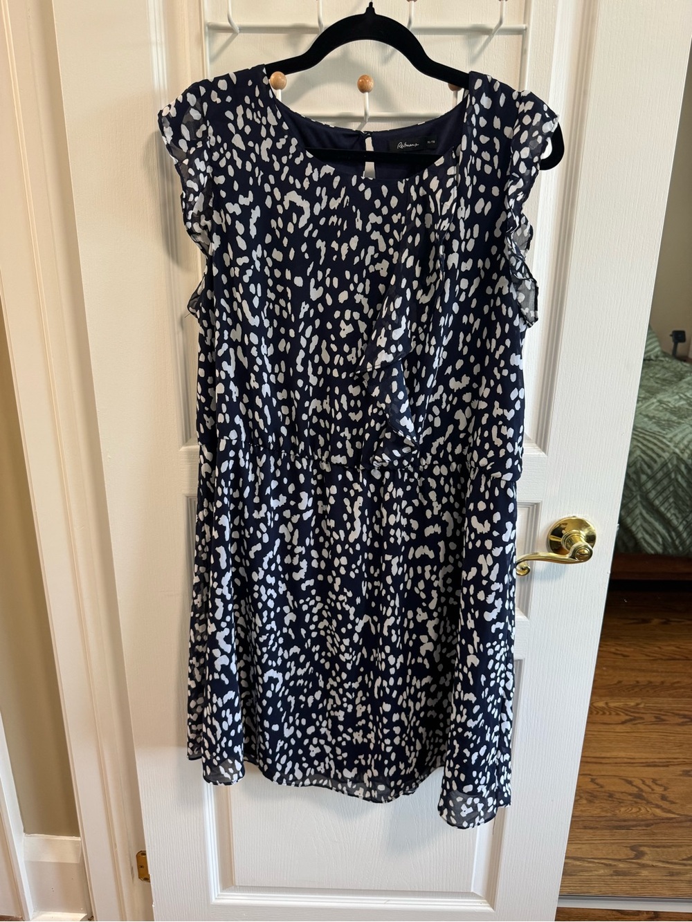 Reitmans Navy & White Printed Flutter Sleeve Dress